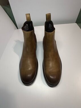 Men's wolverine Chelsea Boots in Brown leather Classic pull on Style size 8.5 D